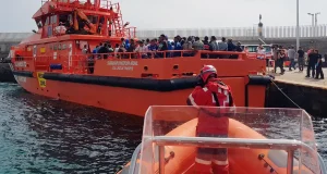 Estas son las barreras que los jóvenes migrantes deben superar para encontrar un empleo