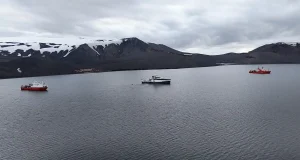 Tres buques oceanográficos españoles coinciden por primera vez en aguas antárticas