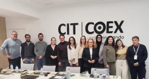 La Cátedra UAL-Coexphal busca sinergias para trasladar la innovación del laboratorio al campo