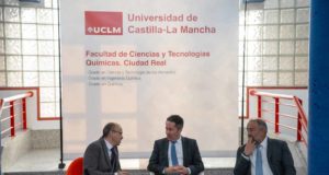 Uno de los científicos que suenan para el Nobel da su nombre a un aula de Químicas de la UCLM