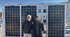 Placas solares bifaciales: el estudio que confirma un incremento del 10% en la producción de electricidad