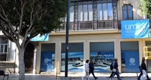 La UAL realiza una primera intervención en la fachada del edificio cedido en el Paseo