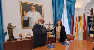 La UCAM pone en marcha un proyecto para la formación de venezolanos