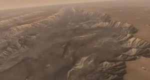Miguel Ángel de Pablo, experto en geología planetaria de la UAH, compartirá sus investigaciones sobre la evolución del paisaje marciano en la ULE