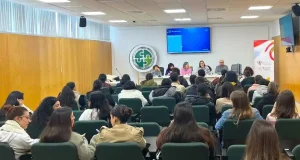 La solidaridad intergeneracional centró la celebración del Día Mundial del Trabajo Social en la UHU