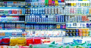 Nueve de cada diez productos con reclamos sobre proteínas no son saludables