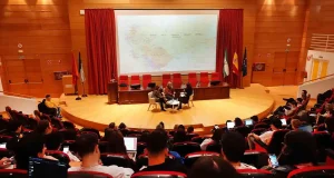 La periodista Pilar Bonet analiza en la UMA el nuevo orden mundial