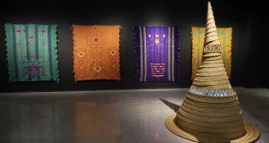 ‘Hebras y urdimbres’, nueva exposición en el Rectorado de la UMA