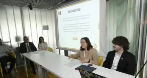 Las personas trans retrasan sus visitas al médico: la UMU aclara por qué