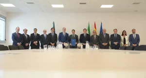 La Junta y las universidades públicas andaluzas firman el acuerdo que amplía la financiación