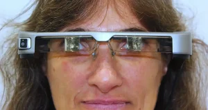 La realidad aumentada ayuda a optimizar la visión y la movilidad en personas con retinosis pigmentaria