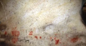 Influencia de las cavidades en la vida y simbolismo de los humanos. Cuevas burgalesas en el contexto de Eurasia y África