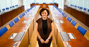 Isabel Ortiz: “La UAL tiene relaciones con los cinco continentes a través de 2.000 convenios”