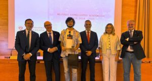 Ingeniería de Edificación de la UGR reconoce la labor de sus antiguos directores