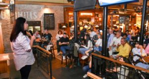 Investigadores de la UMA trasladan su laboratorio a la barra de un bar: esta es la programación
