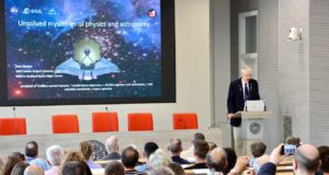 El padre del James Webb y Nobel de Física en la UAL: «la IA podrá cambiar la física»