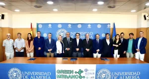 La UAL crea una de las primeras cátedras del mundo sobre e-metanol