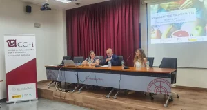 El dolor menstrual puede atenuarse con una alimentación saludable