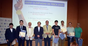 La UAL premia a los quince jóvenes que han brillado en sus olimpiadas científicas
