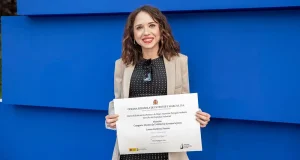 Una profesora de la UAL, premiada por inventar un dispositivo que mejora la administración de medicamentos