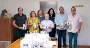 La UJA enseña matemáticas a reclusos de Jaén y les regala calculadoras
