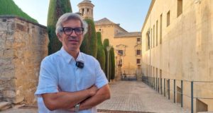 Domingo Sánchez-Mesa: «Las lenguas son una puerta de integración»