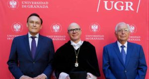 La polémica por lo sucedido con el grado de IA cala en la apertura oficial del curso de la UGR
