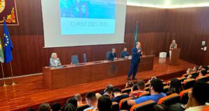 El rector de la UJA invita al alumnado de Linares a contribuir al crecimiento de la unviersidad