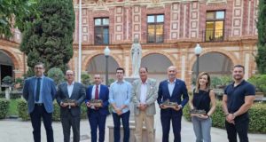 Un bus eléctrico y una iniciativa para promover la bici ganan los Premios de Movilidad de la UCAM