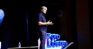 Toni Nadal, en la UAL: “Lo que te da más opciones de éxito en la vida es la formación del carácter”