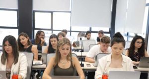 Estas son las carreras con mejor inserción laboral: encuentran trabajo antes de finalizar los estudios