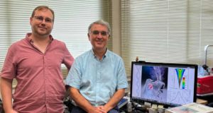 Nuevos estudios sobre el comportamiento de protones facilita terapias más efectivas contra el cáncer