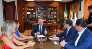 Roquetas continuará como sede de la Universidad de Mayores de la UAL