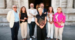 Carmen Vargas se convierte en la primera rectora de la historia de la Universidad de Sevilla
