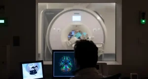 Unas neuroprótesis basadas en inteligencia artificial explicable para recuperar el habla