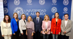 La UAL aglutina por quinto año consecutivo a toda la sociead almeriense contra la violencia de género
