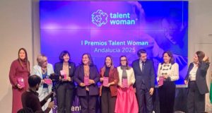 La catedrática Hikmate Abriouel, reconocida en los I Premios Talento Mujer Andalucía 2025