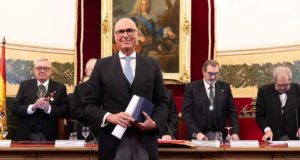 Un catedrático de la UMA recibe el Premio de Educación y Docencia de la Academia de Medicina