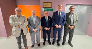 La UJA hace justicia con uno de sus catedráticos y le dedica un aula de la Escuela de Magisterio