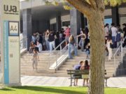 La UJA reduce a mínimos históricos su tasa de paro y el 63% de su alumnado trabaja una año después de terminar los estudios