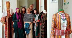 La UMA invita a un viaje a Palestina a través de sus trajes y bordados tradicionales