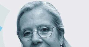 Gloria de Nova, la primera fotoperiodista de Alicante protagoniza un encuentro en la UA