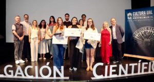 Lucía Fernández gana ‘Tesis en 3 minutos’ de la UAL con una investigación que busca cambiar la forma de enseñar Historia