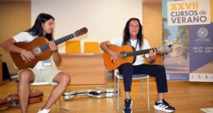 Los sones flamencos de la guitarra de Tomatito vuelve a marcar el compás en los Cursos de Verano de la UAL