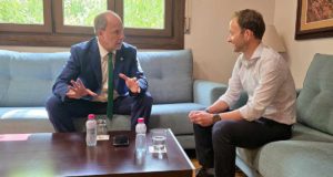 La infrafinanciación de la UJA centra el primer encuentro entre el rector y el nuevo delegado de la Junta en Jaén