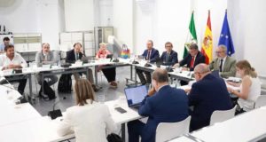 Jorge Paradela busca el diálogo con las universidades andaluzas y éstas le recuerdan el déficit de 44 millones