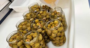Consiguen unas aceitunas de mesa con el mismo sabor, la mitad de sal y más saludables