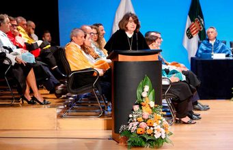 Amparo Navarro reclama un pacto de Estado para revertir la situación de la educación