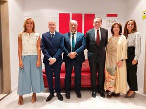 CRUE y el Santander lanzan 11.300 becas para estancias Erasmus y microcredenciales