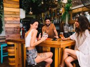 El 84,4% de los españoles prefiere quedar en persona antes que relacionarse por internet